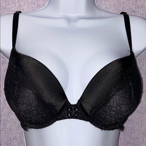 Victoria’s Secret Very Sexy Push-up Bra 32DD